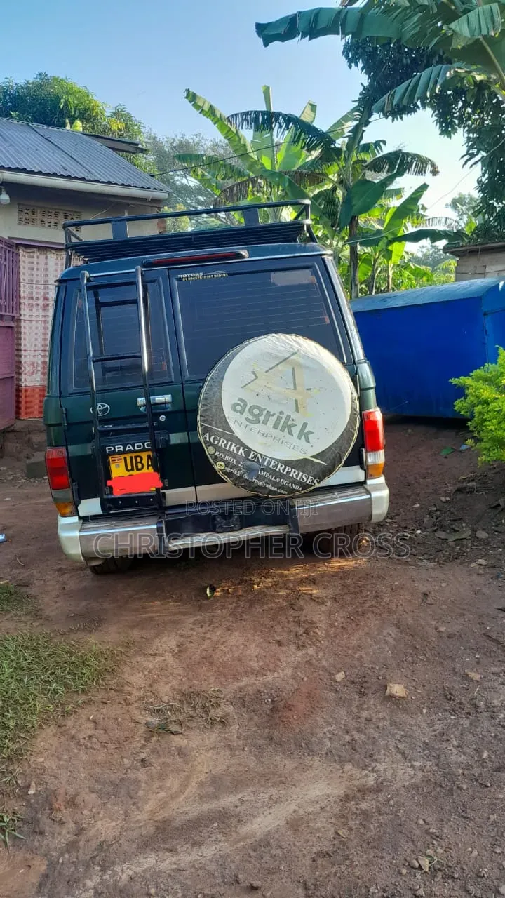 Toyota Land Cruiser Prado 1996 Black