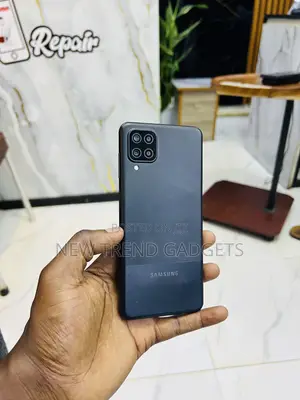 Samsung Galaxy A12 64 GB Black