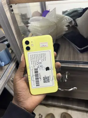 Apple iPhone 11 64 GB Yellow