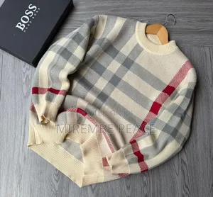 Round Neck Sweater Shirts