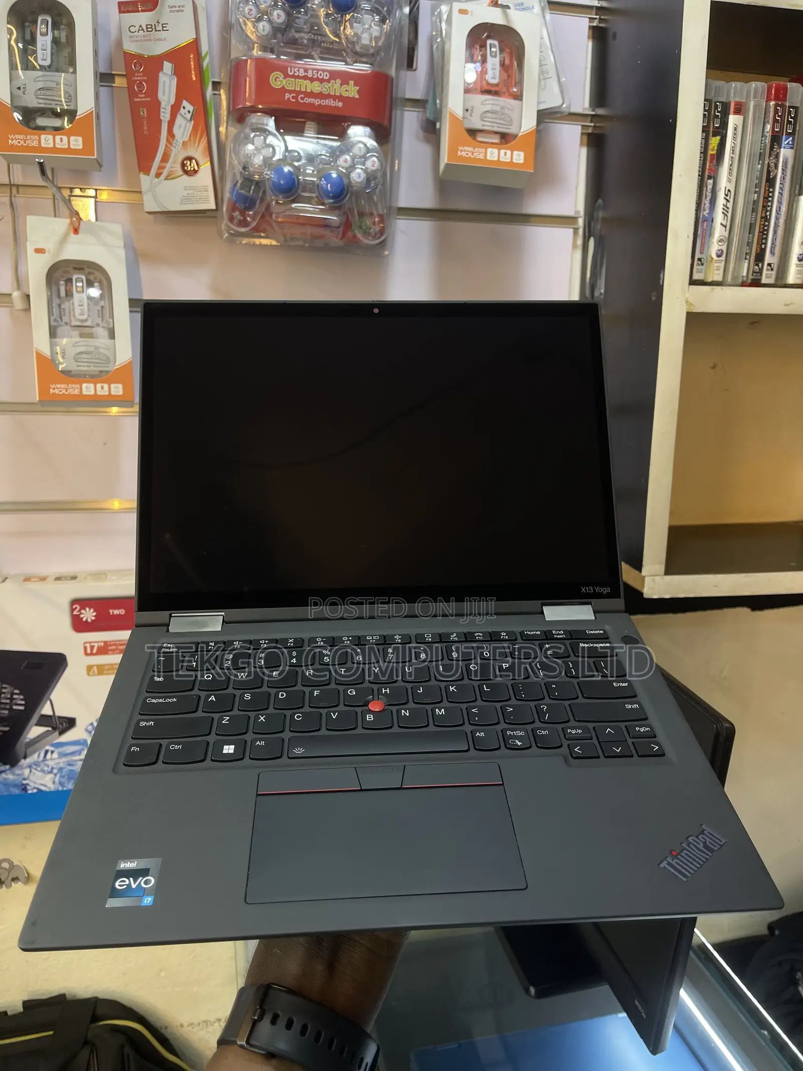 New Laptop Lenovo ThinkPad x13 Yoga 16GB Intel Core i7 SSD 256GB