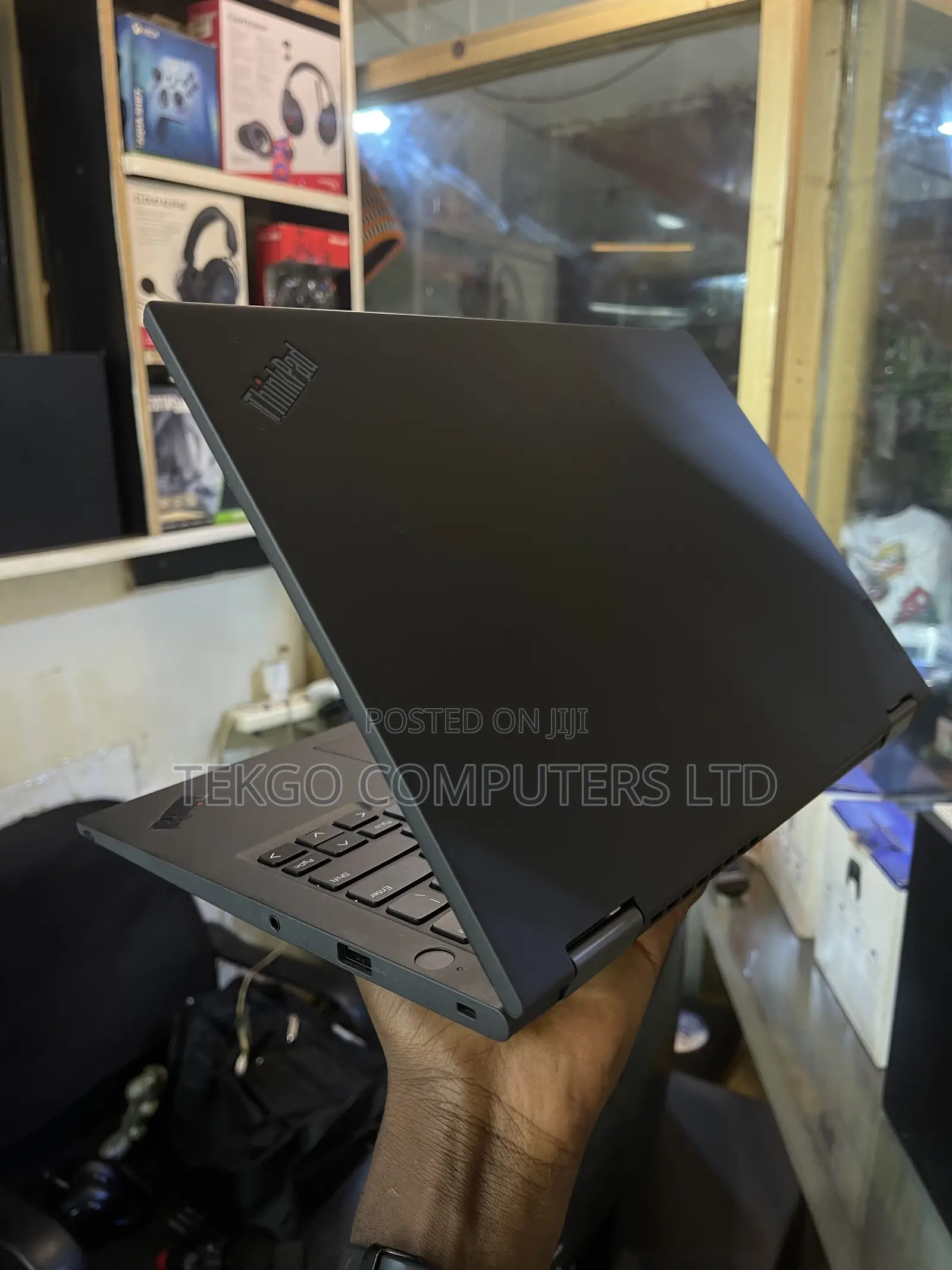 New Laptop Lenovo ThinkPad x13 Yoga 16GB Intel Core i7 SSD 256GB