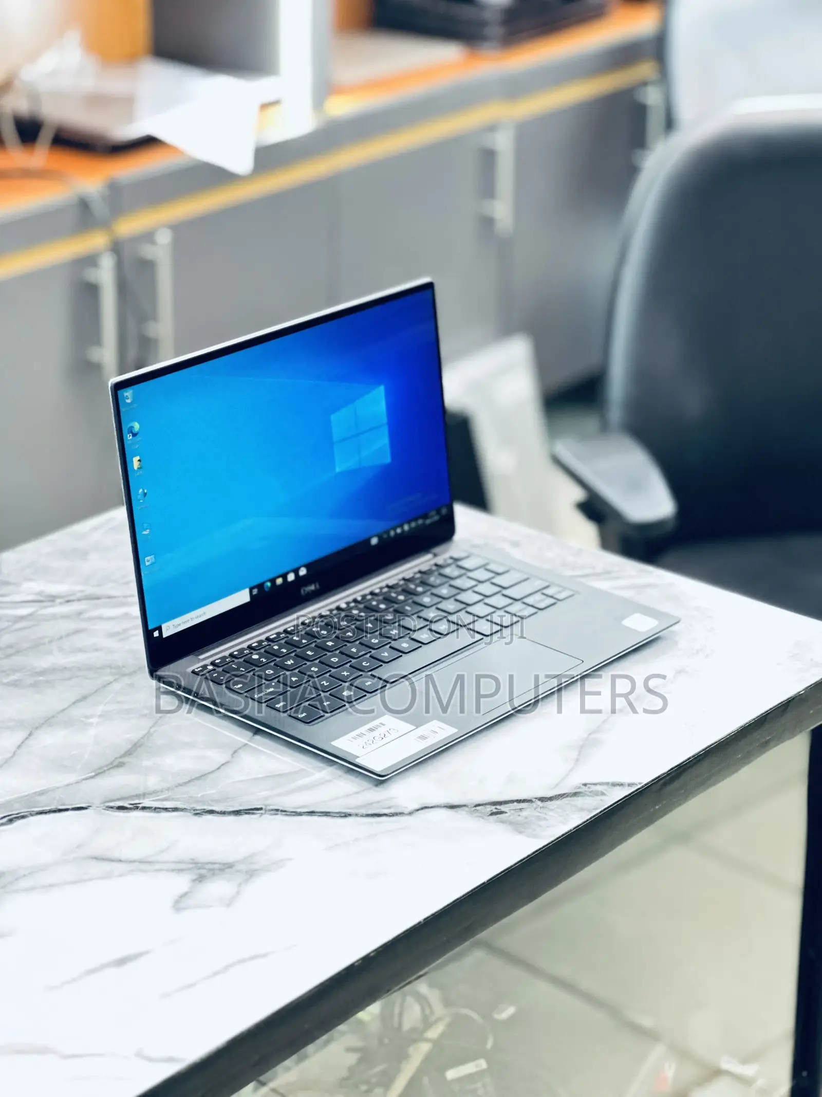 New Laptop Dell XPS 13 8GB Intel Core i7 SSD 256GB
