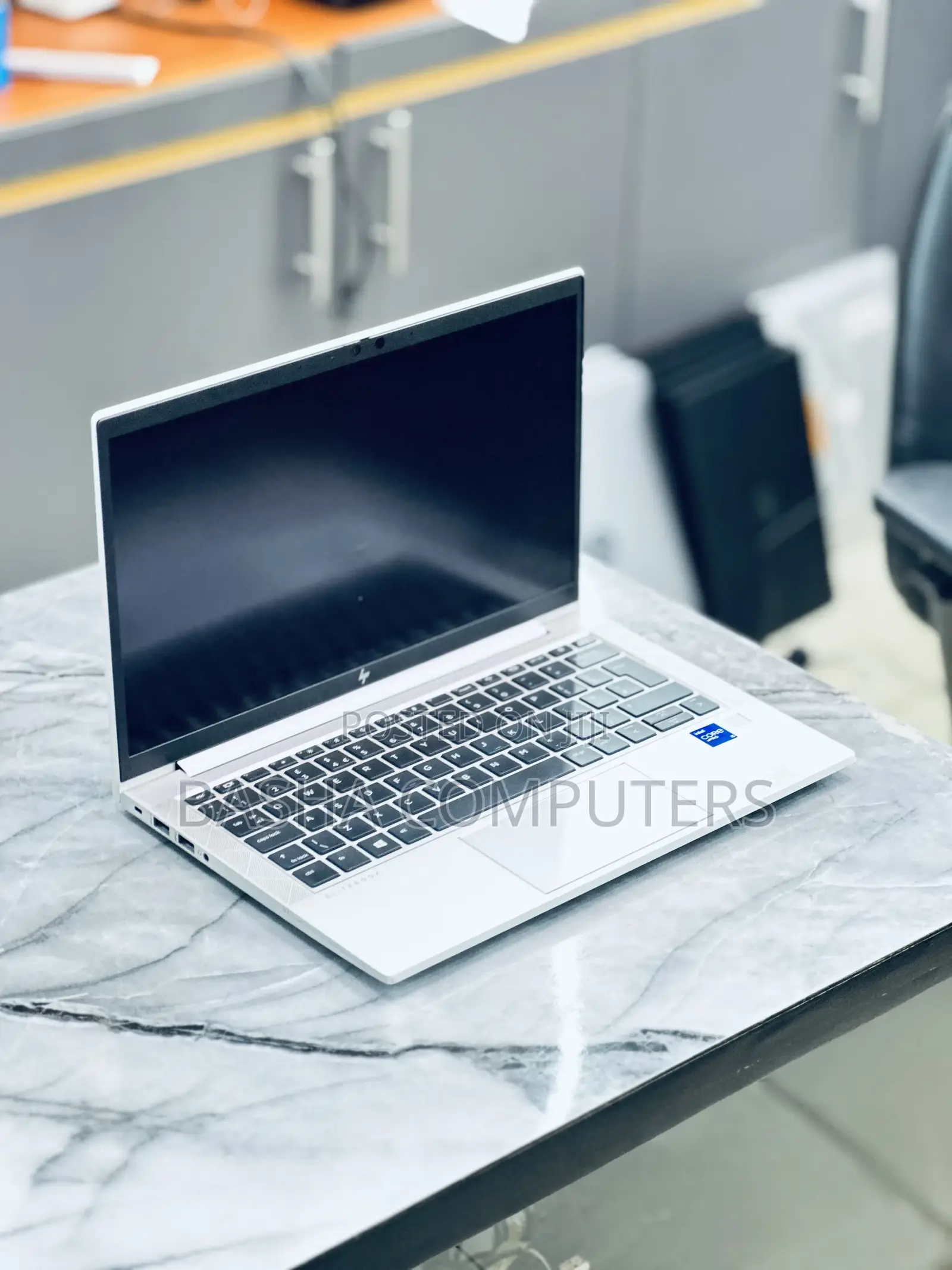 New Laptop HP EliteBook 840 G8 16GB Intel Core i7 SSD 512GB