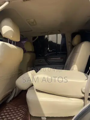 Toyota Land Cruiser Cygnus 4.7 2002 Gold