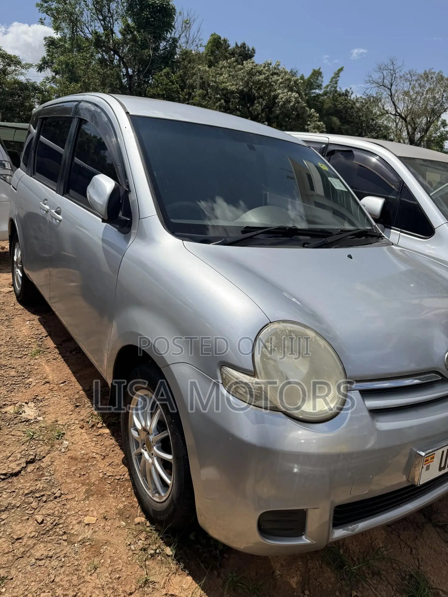 Toyota Sienta 2008 Silver