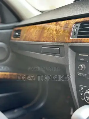 BMW 323i 2009 Black