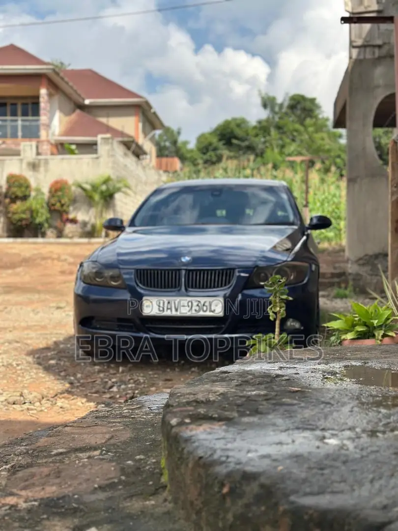 BMW 323i 2009 Black