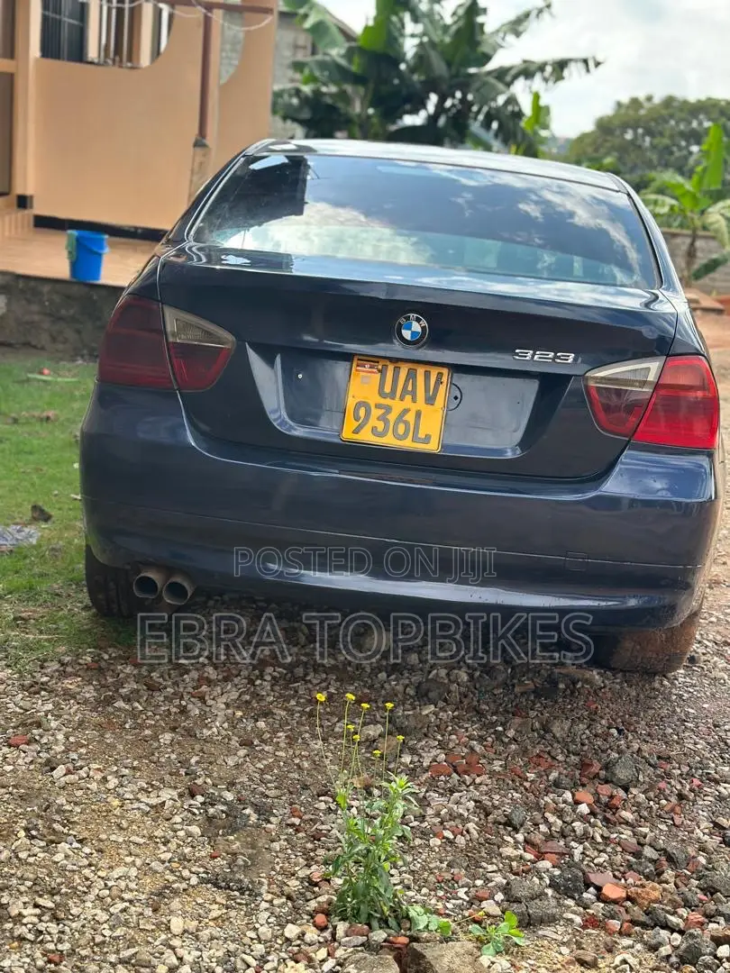 BMW 323i 2009 Black