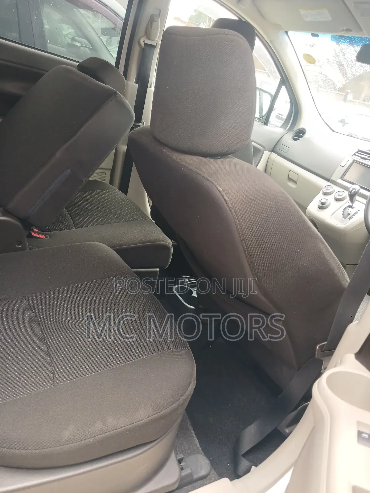 Toyota Passo Sette 1.5 AWD 2012 White