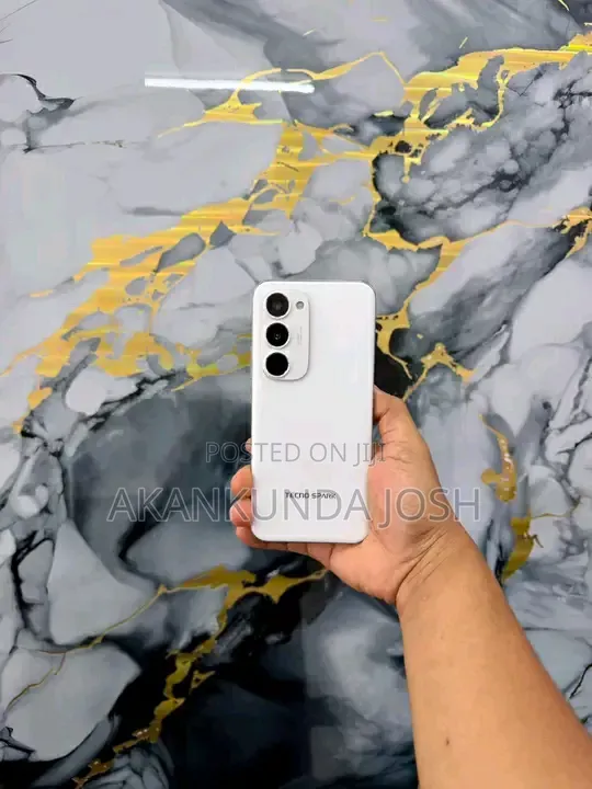 New Tecno Spark 40 Pro+ 256 GB White