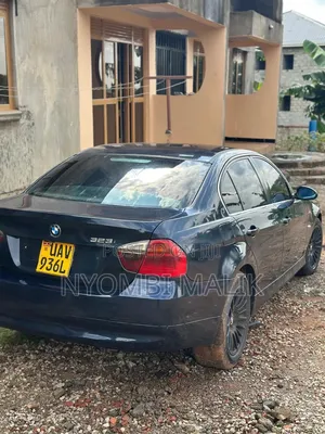 BMW 323i 2010 Blue