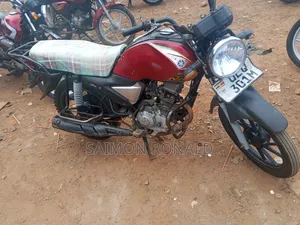 Yamaha Crux 2016 Red