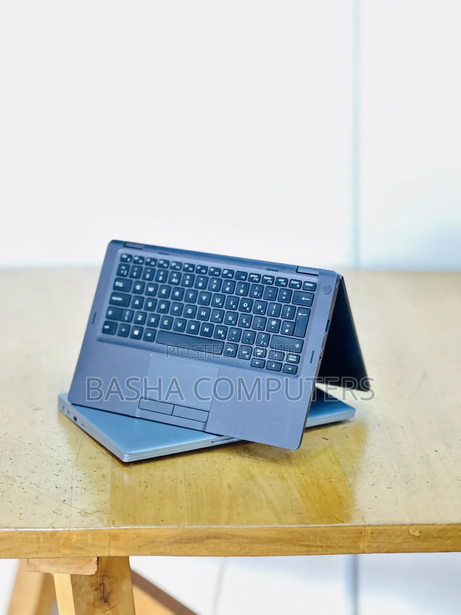New Laptop Dell Latitude 7400 16GB Intel Core i7 SSD 512GB