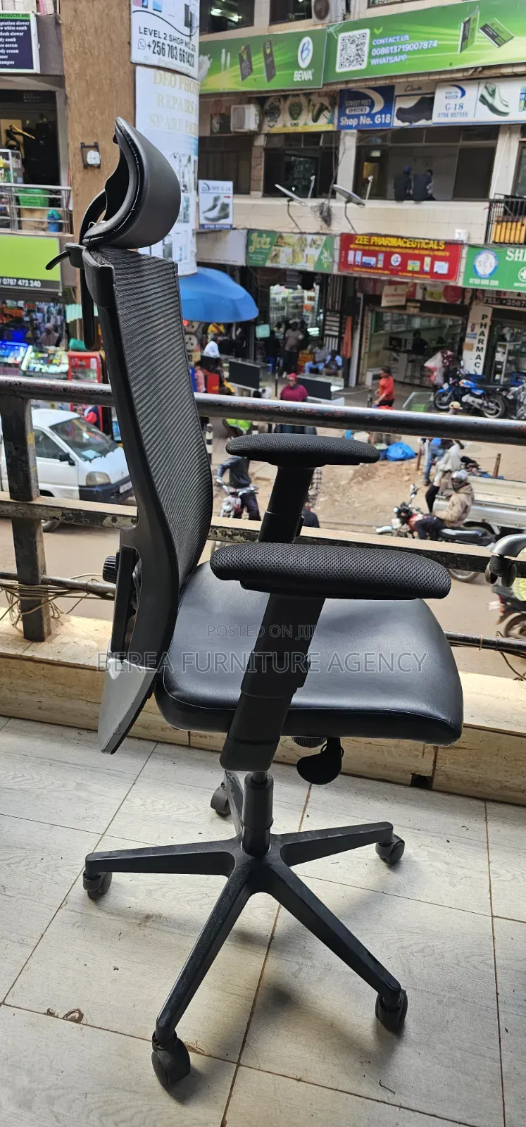 Mesh and Leather Executive Office Chair With Headrest