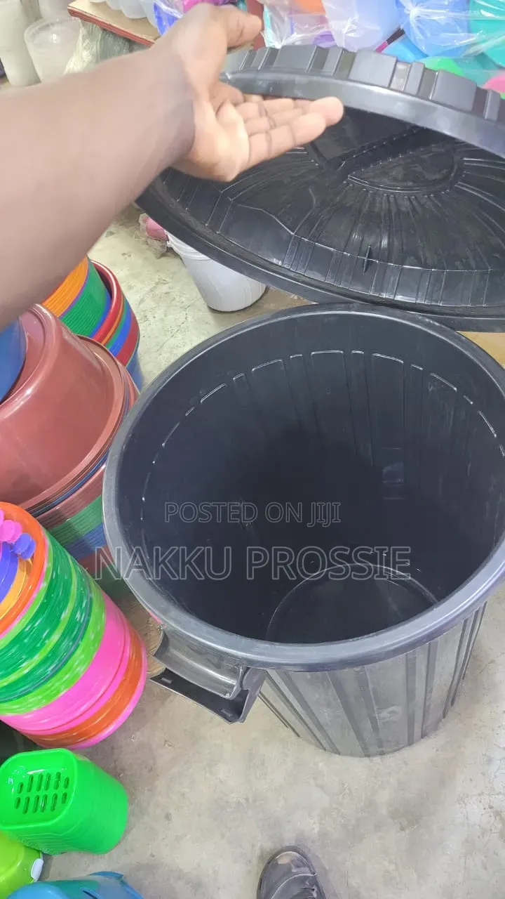Plastic Trash Bin