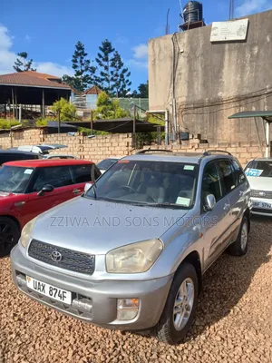 Toyota RAV4 Automatic 2000 Gray