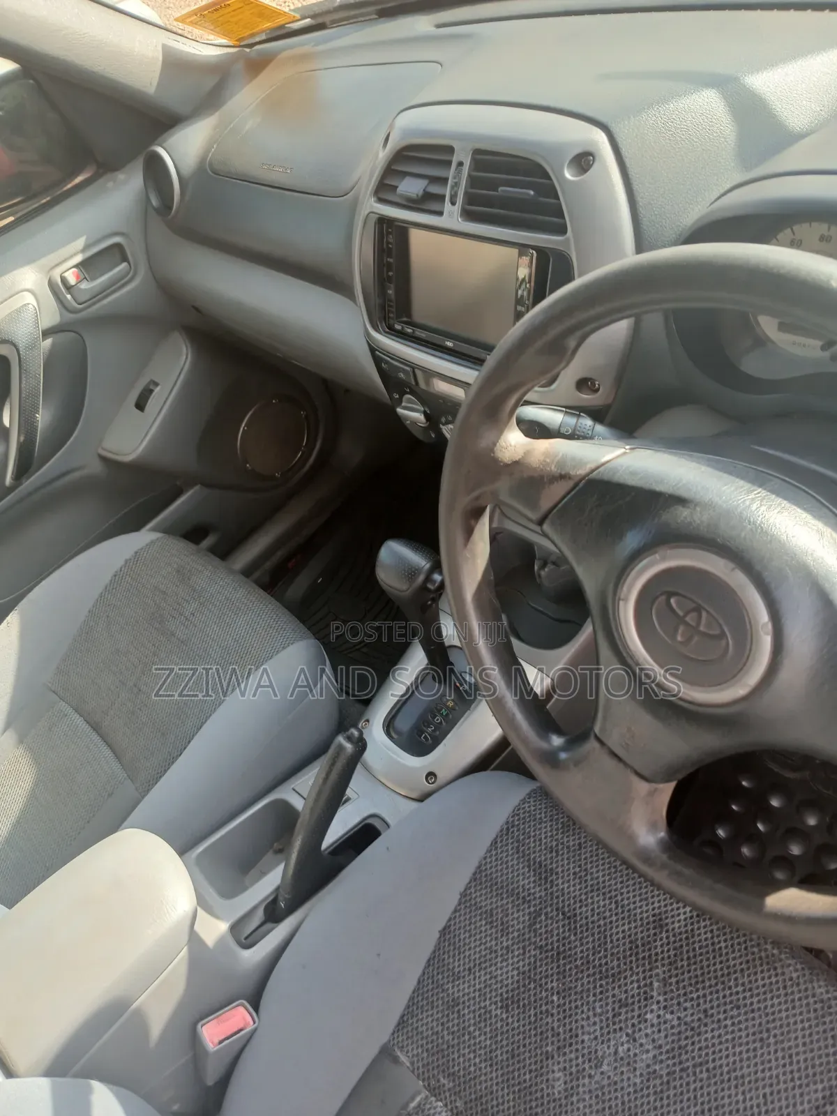 Toyota RAV4 Automatic 2000 Gray