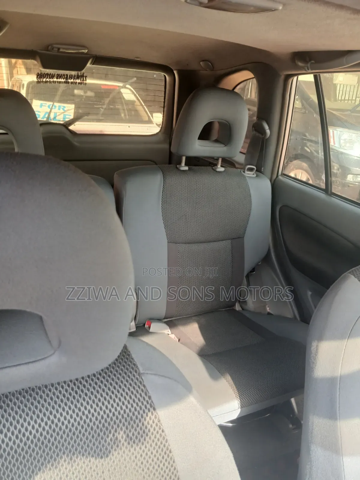 Toyota RAV4 Automatic 2000 Gray