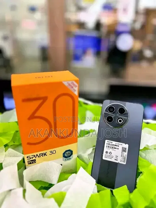 New Tecno Spark 30 Pro 256 GB Black