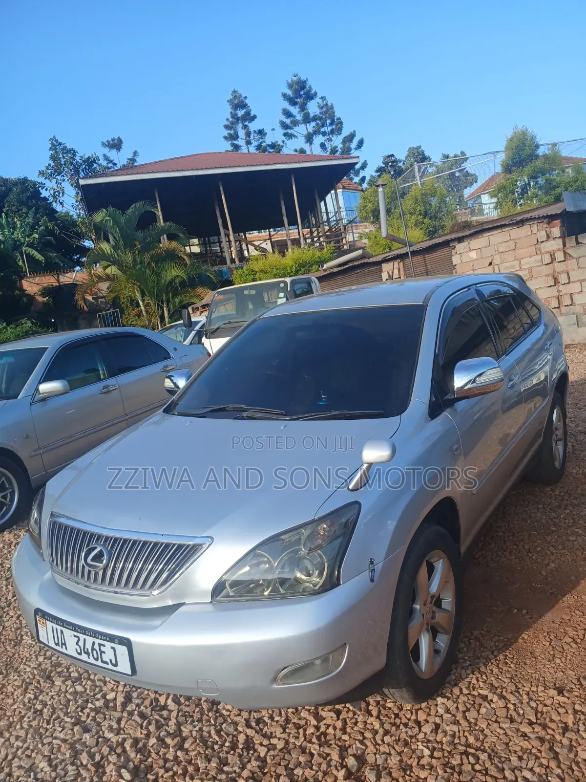 Toyota Harrier 2.5 Hybrid 4WD 2014 Silver