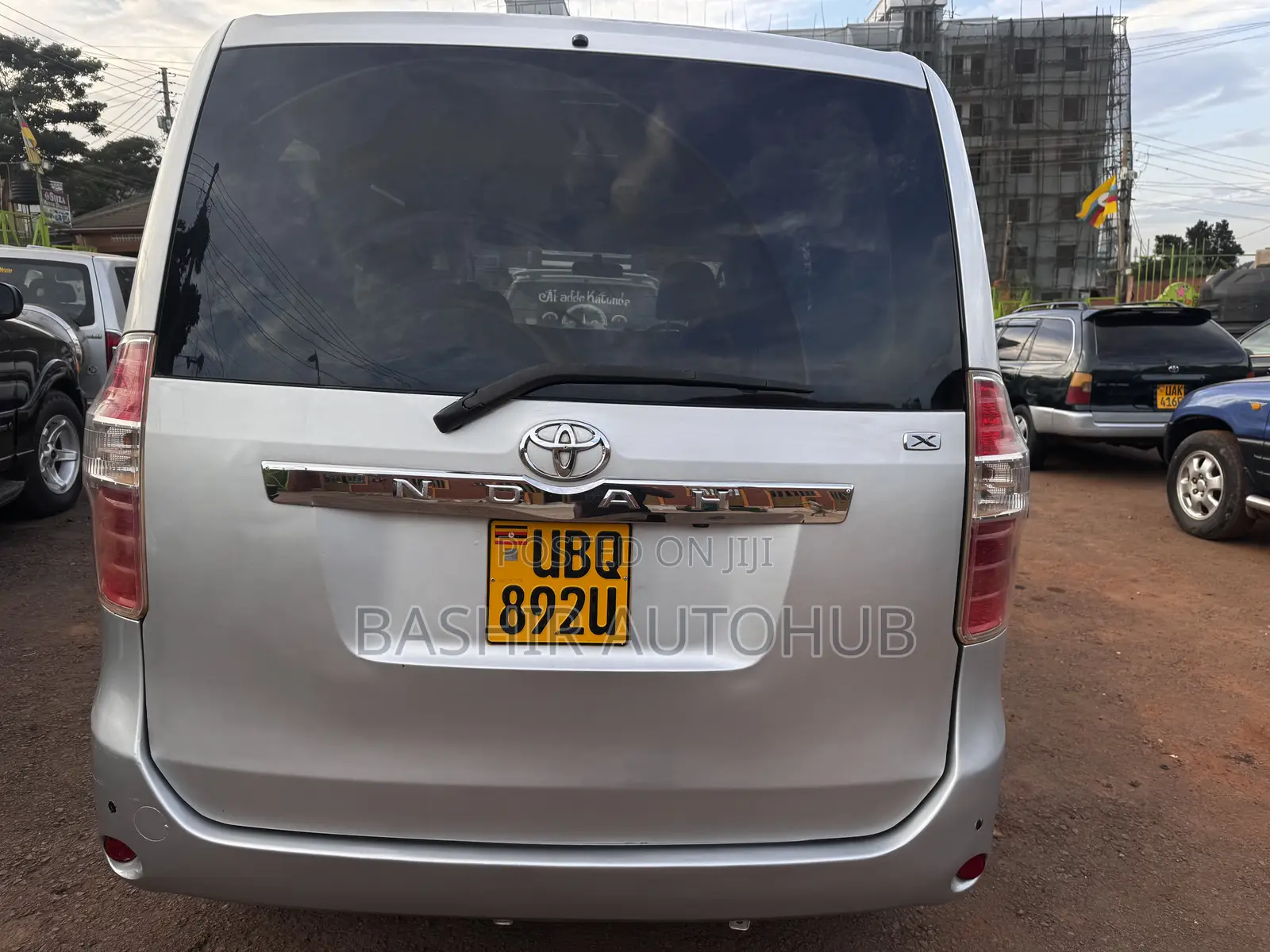 Toyota Noah 2008 Silver