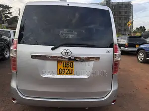 Toyota Noah 2008 Silver