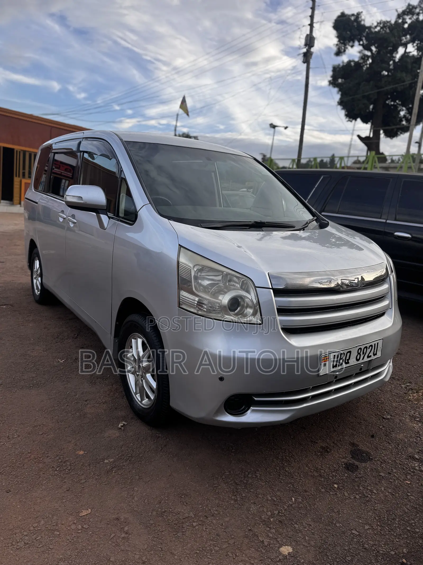 Toyota Noah 2008 Silver