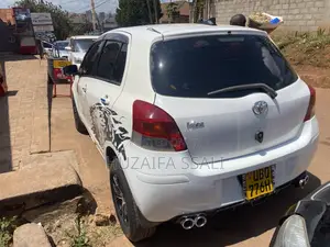 Toyota Vitz 2012 White