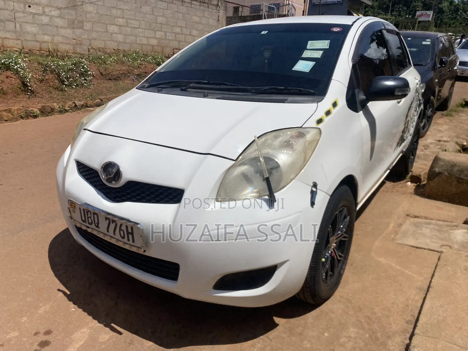 Toyota Vitz 2012 White
