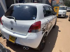 Toyota Vitz 2012 White