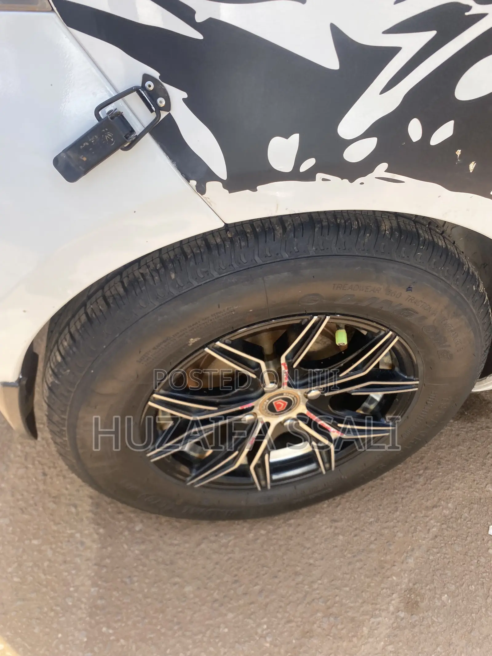 Toyota Vitz 2012 White