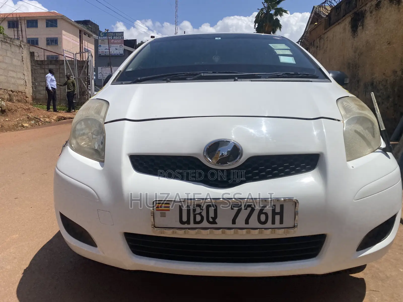 Toyota Vitz 2012 White