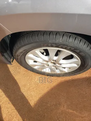 Toyota Noah 2.0 AWD (8 Seater) 2021 Ivory