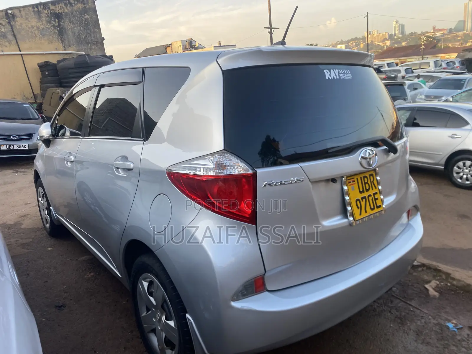 Toyota Ractis 2013 Silver