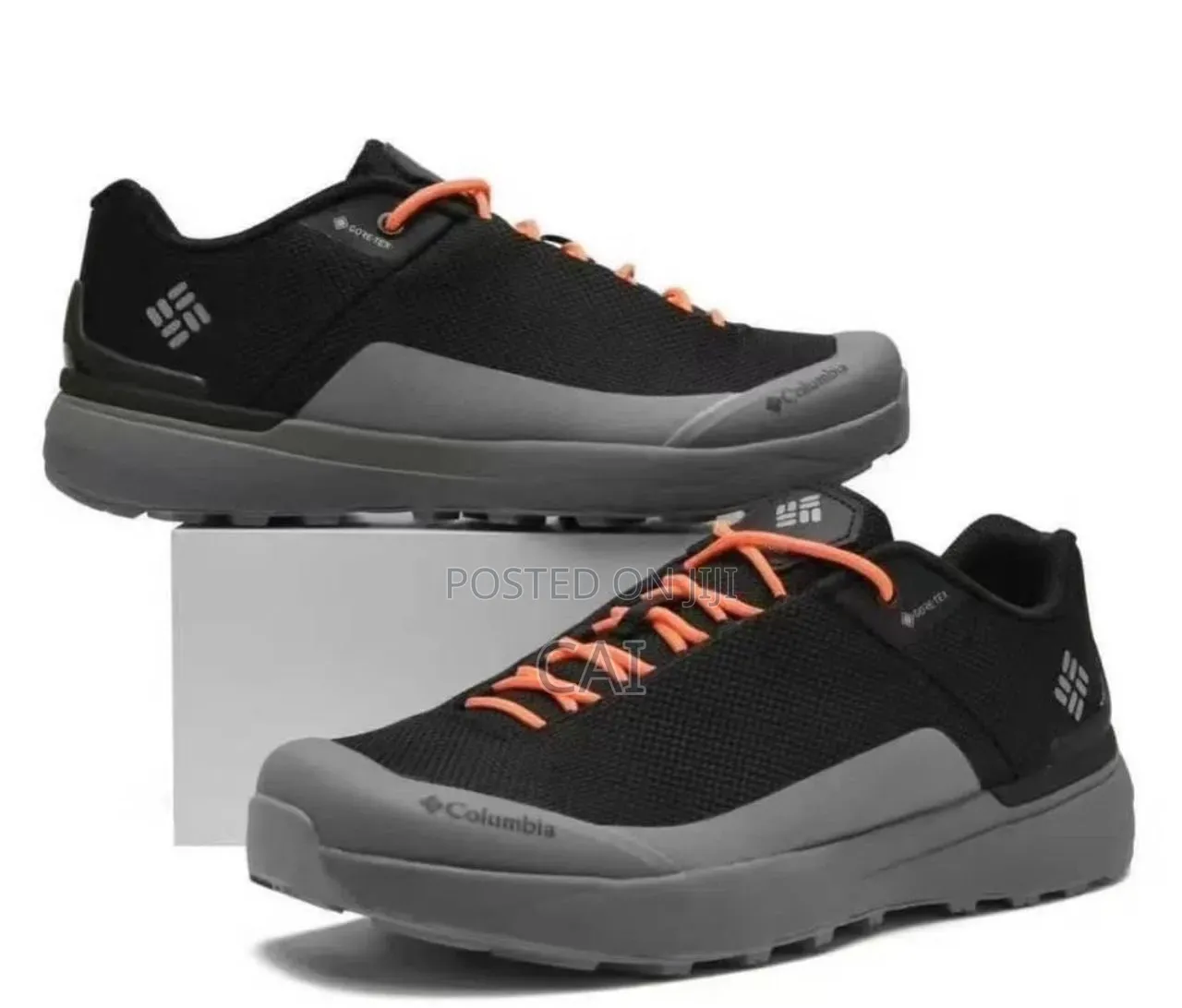 Columbia Gore-Tex Outdoor Hiking Sneakers.