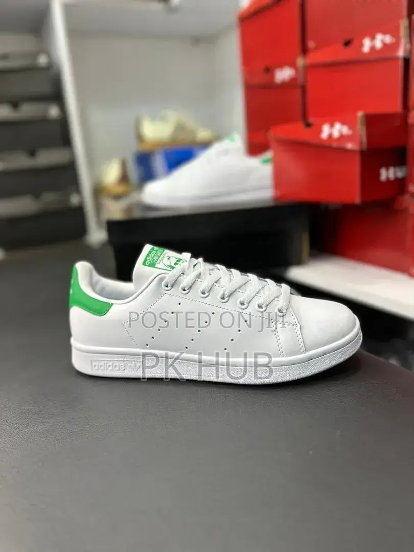 Adidas Superstar