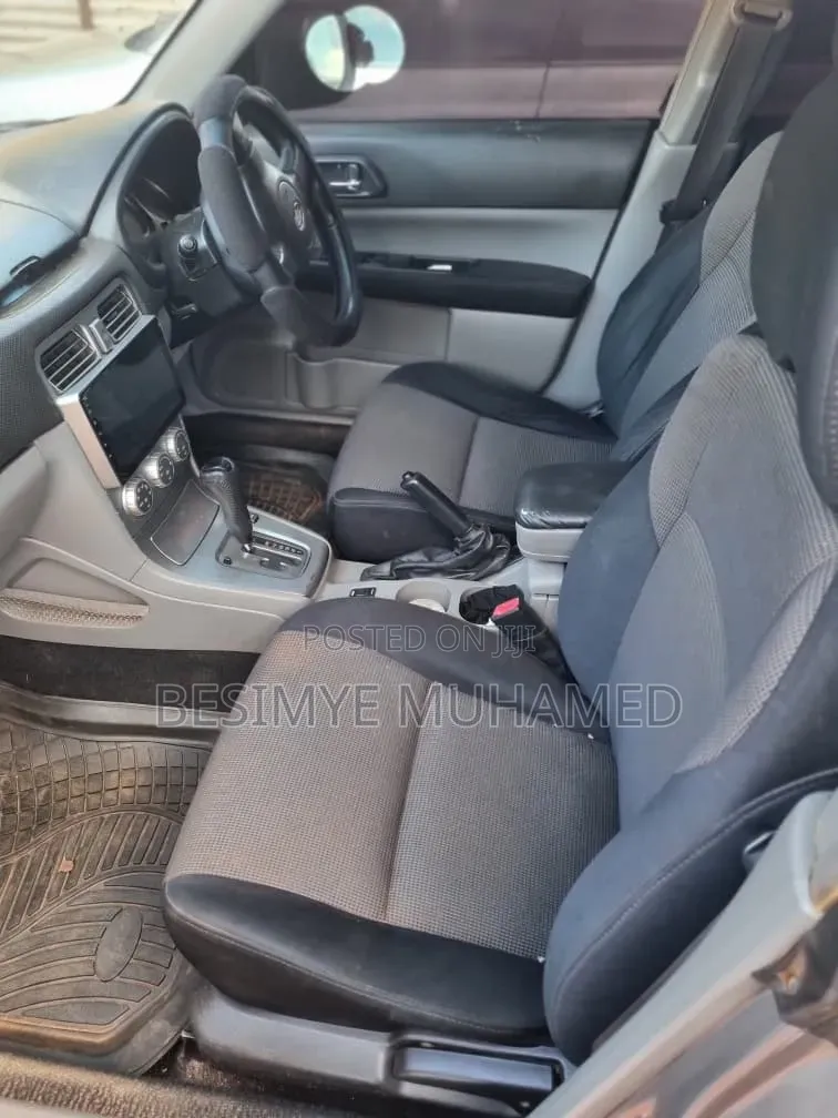 Subaru Forester 2006 Gray