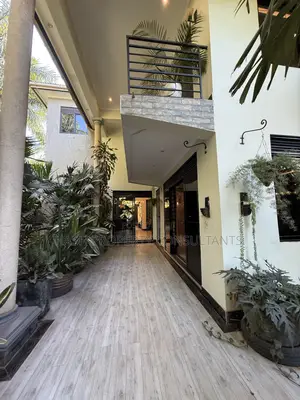 6bdrm House in Kansanga, Central Division for rent