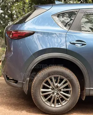 Mazda CX-5 Touring FWD 2017 Blue