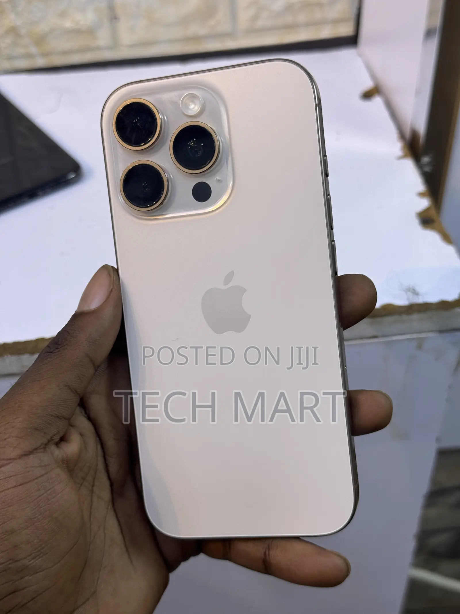 Apple iPhone 16 Pro 512 GB Gold