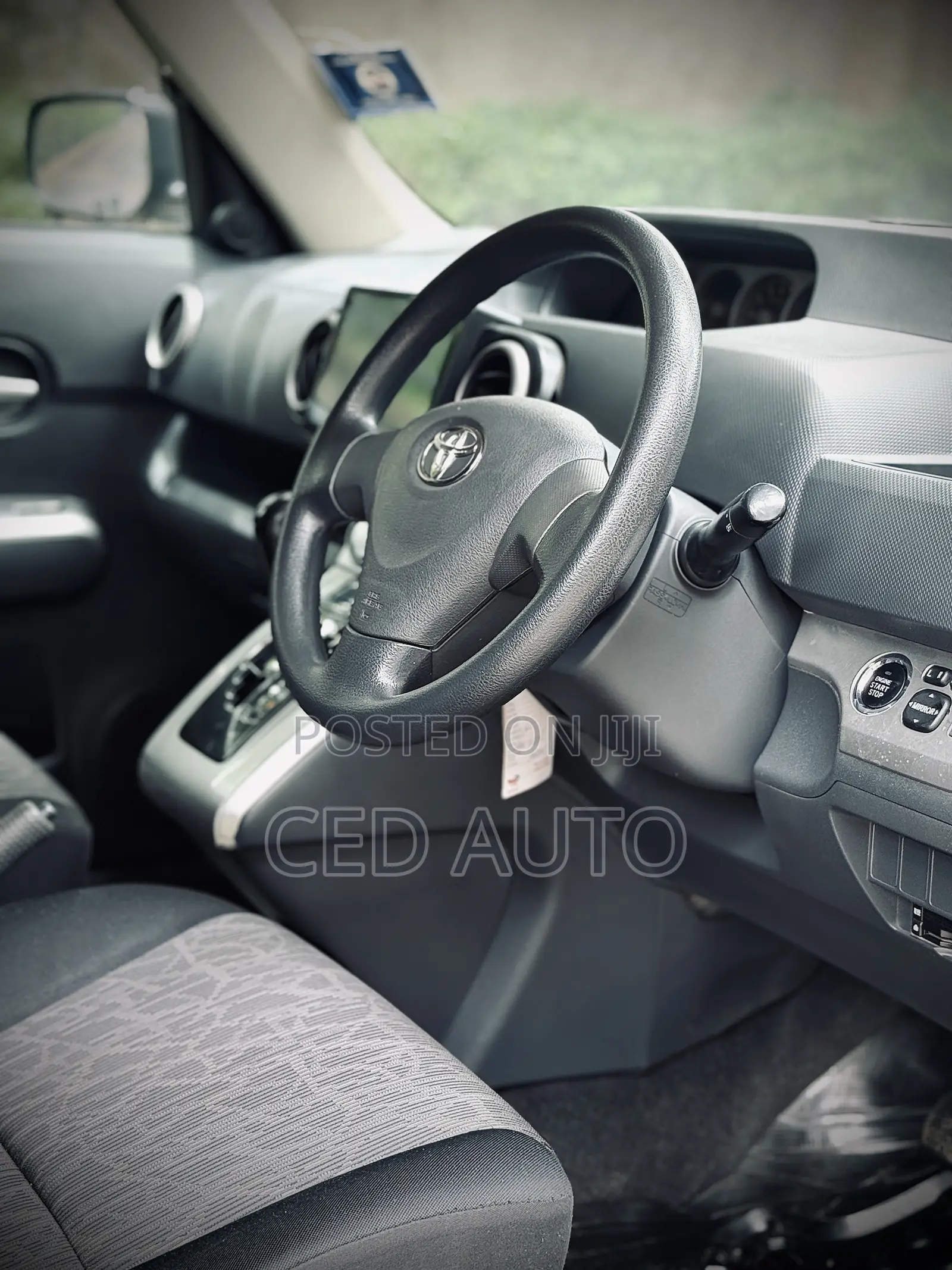 Toyota Corolla Rumion 2010 Black