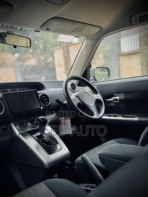 Toyota Corolla Rumion 2010 Black