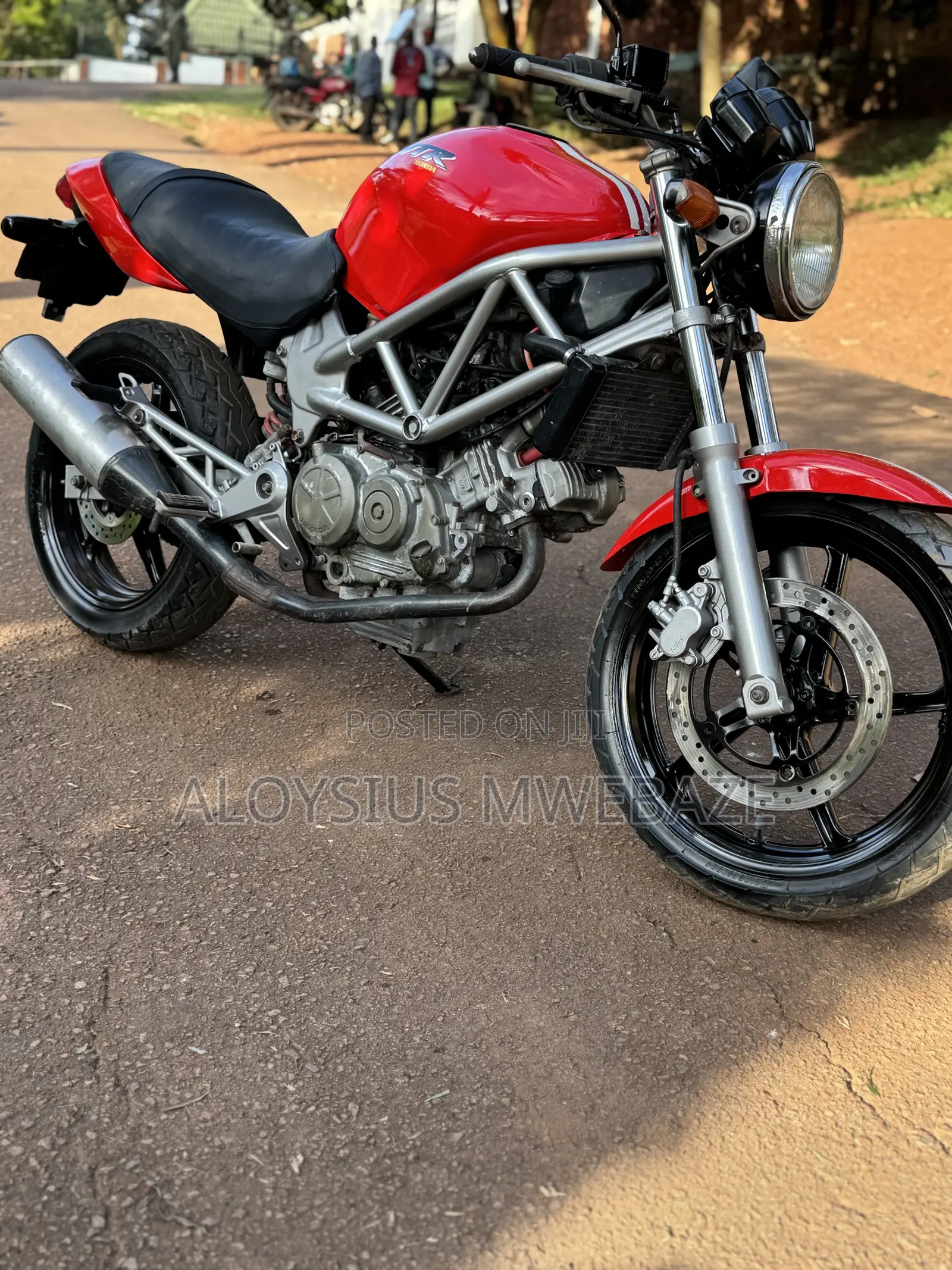 Honda VT 2005 Red
