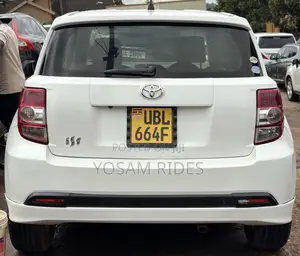 Toyota IST 2008