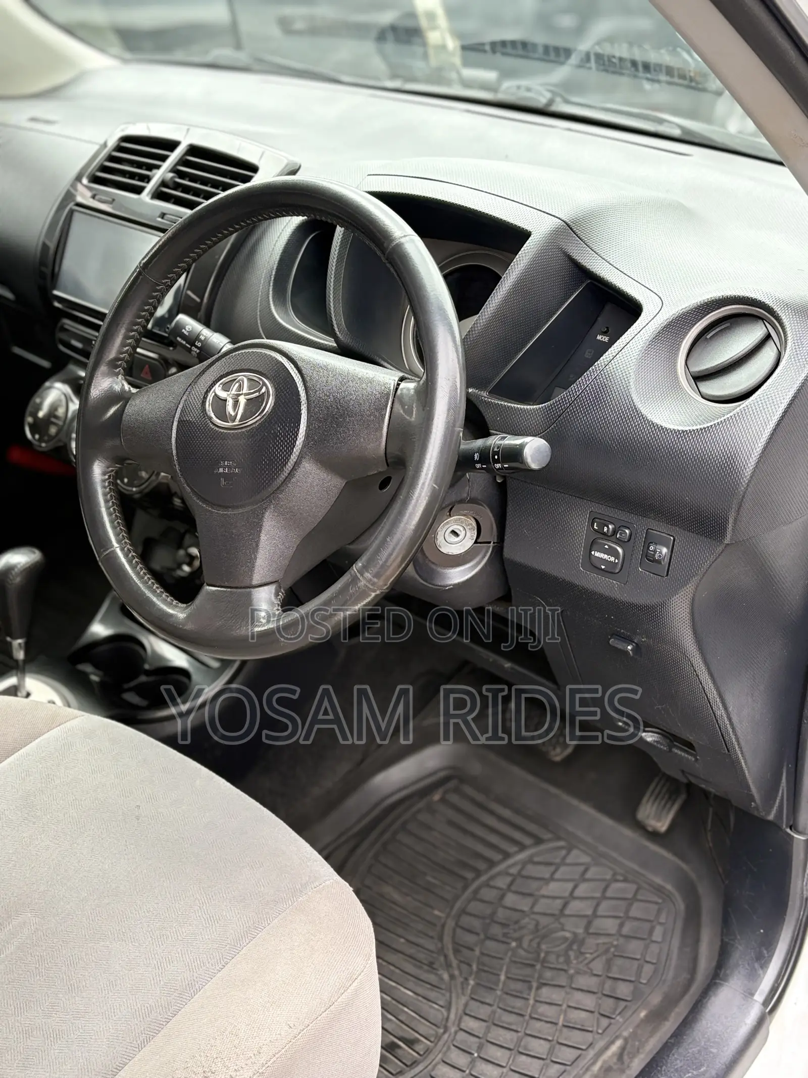 Toyota IST 2008