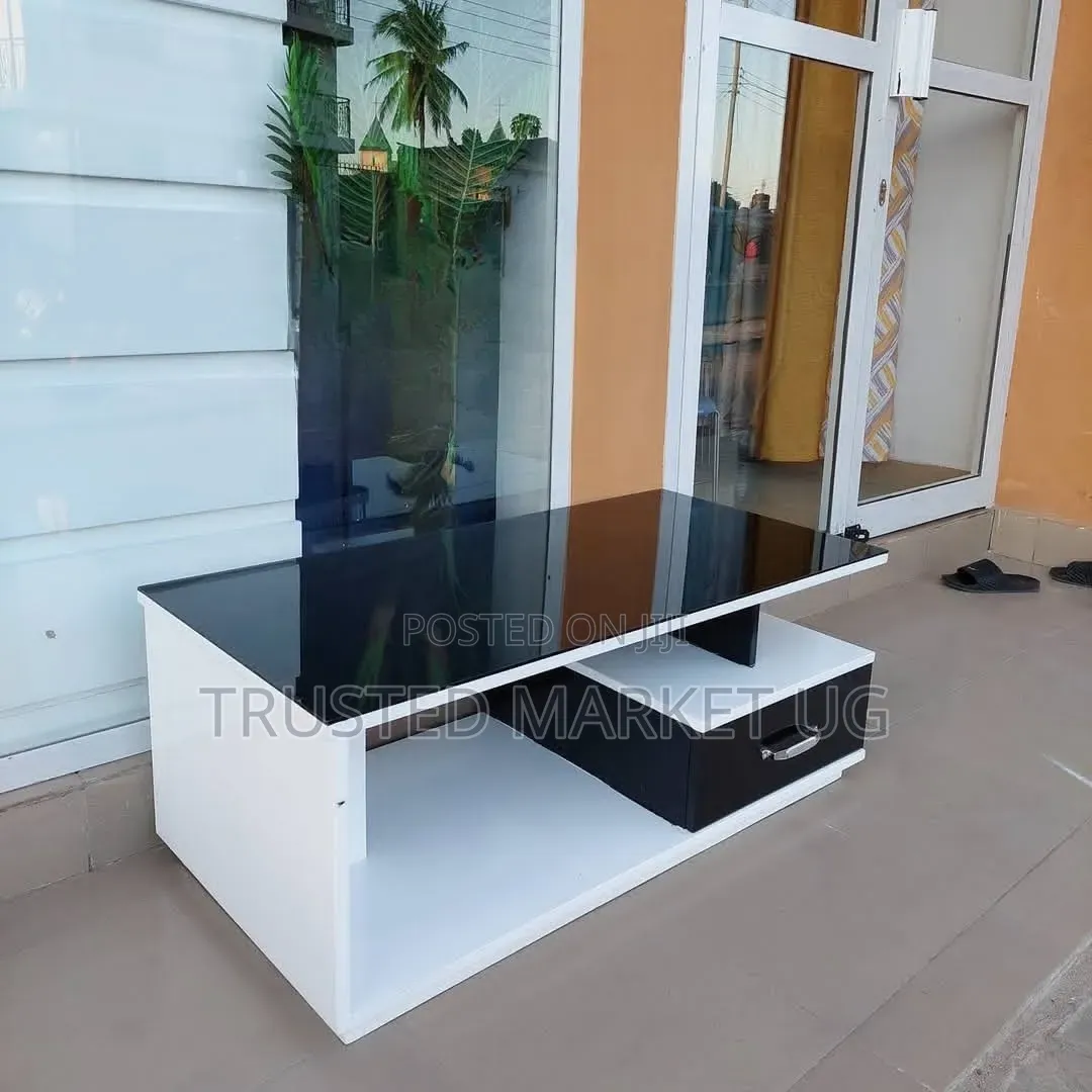 Centre Tables/Classic Center Table/Center Tables/Coffee Table/Table272