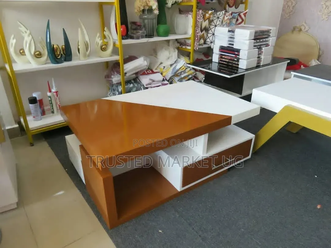 Centre Tables/Classic Center Table/Center Tables/Coffee Table/Table279