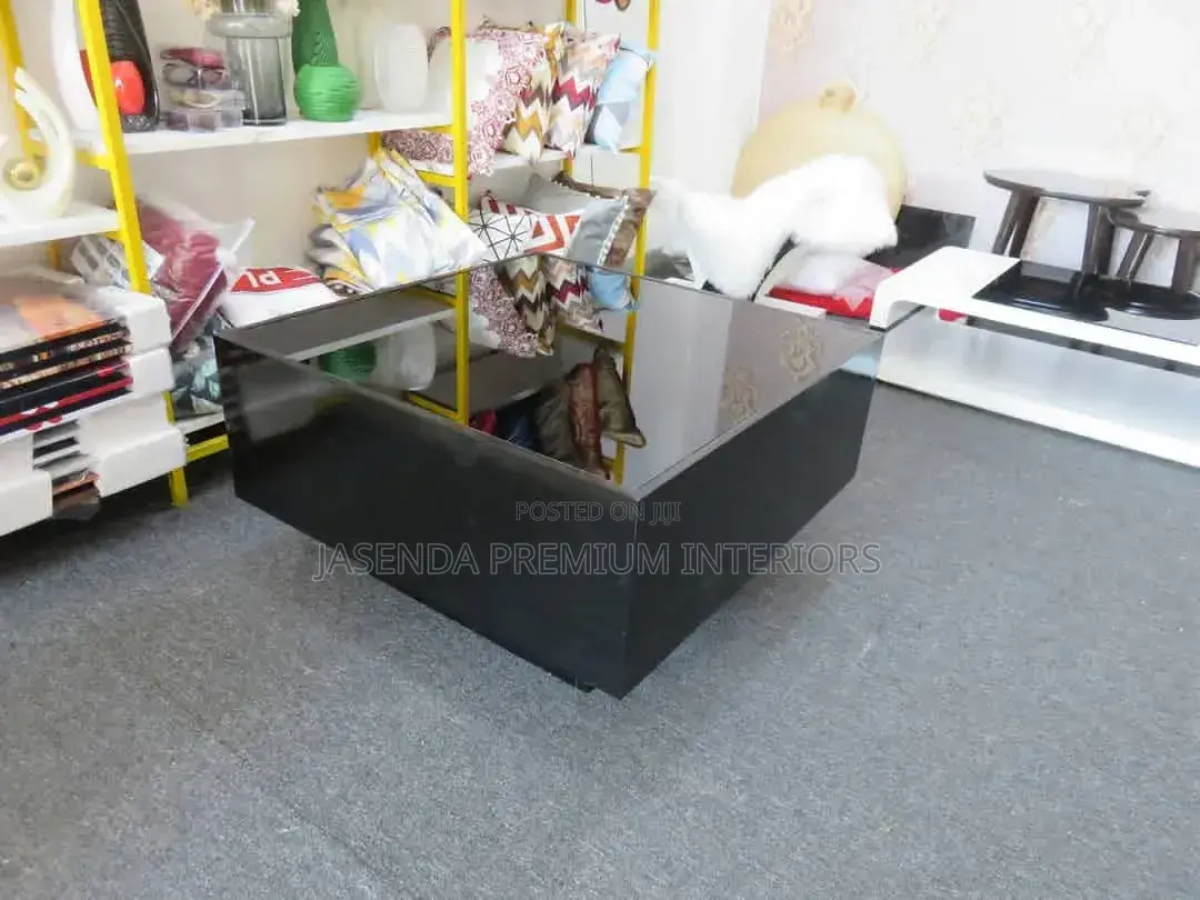 Centre Tables/Classic Center Table/Center Tables/Coffee Table/Table281