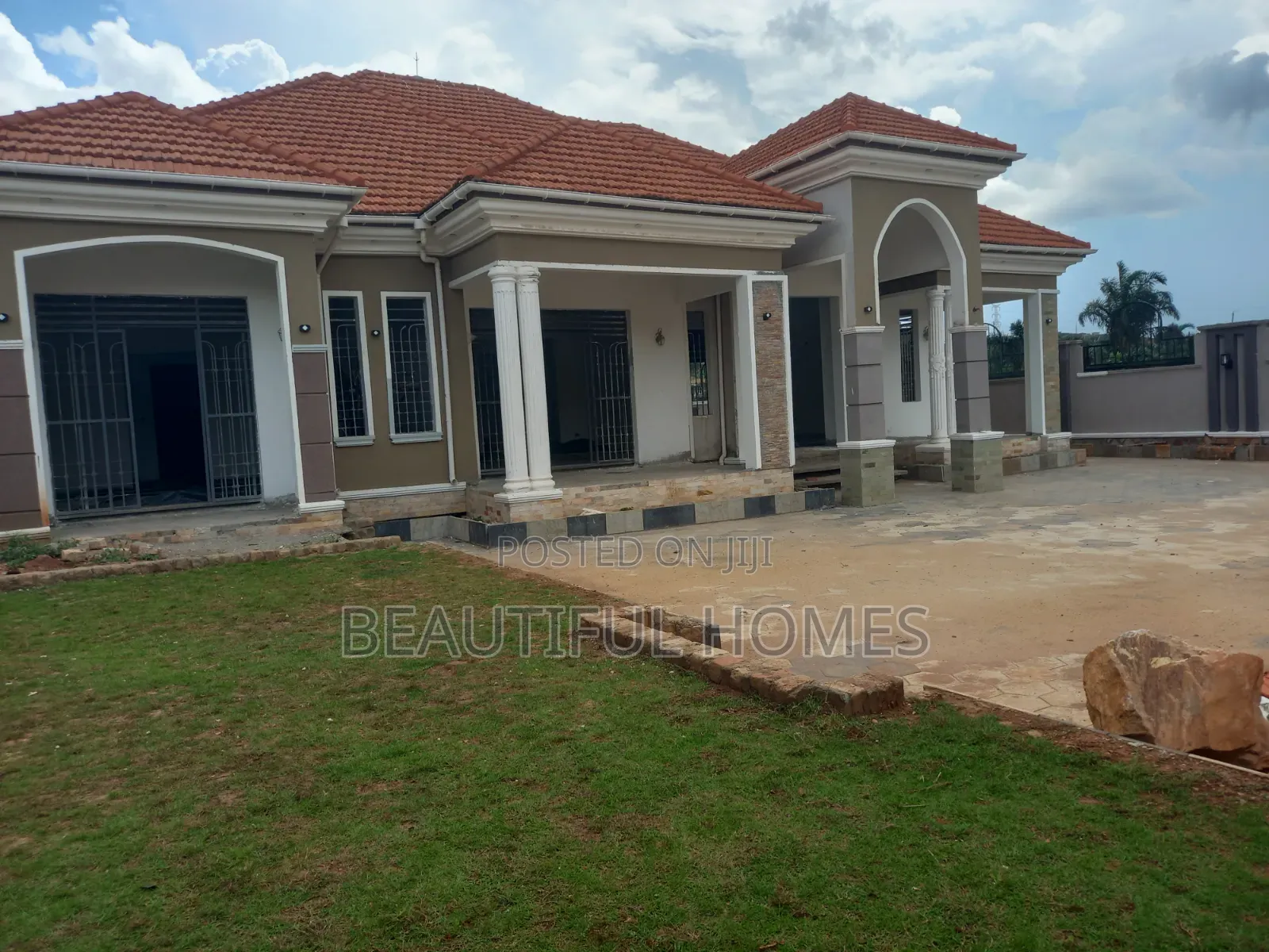 Furnished 5bdrm House in Najjera, Kira for sale